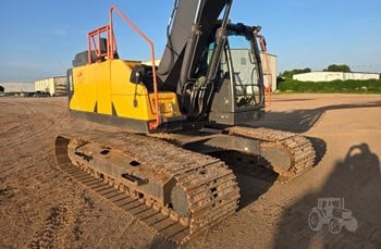 Volvo EC220E